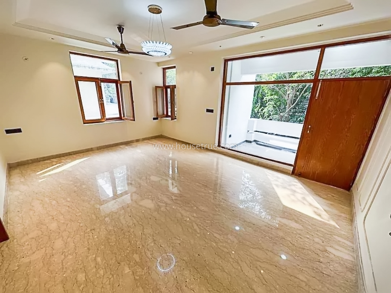 3 BHK Flat For Rent in Defence Colony