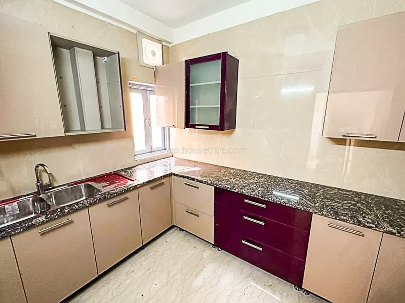 3 BHK Flat For Rent in Defence Colony