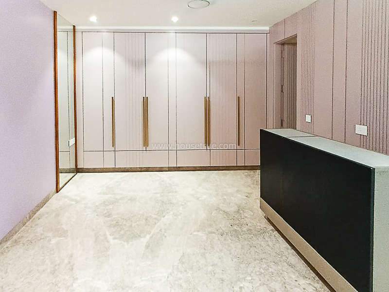 3 BHK Builder Floor For Rent in Defence Colony