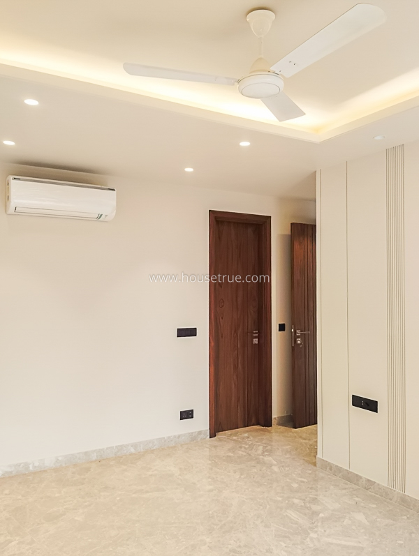 3 BHK Builder Floor For Rent in Greater Kailash Part 3