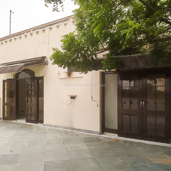 3 BHK Flat For Rent in Safdarjung Enclave