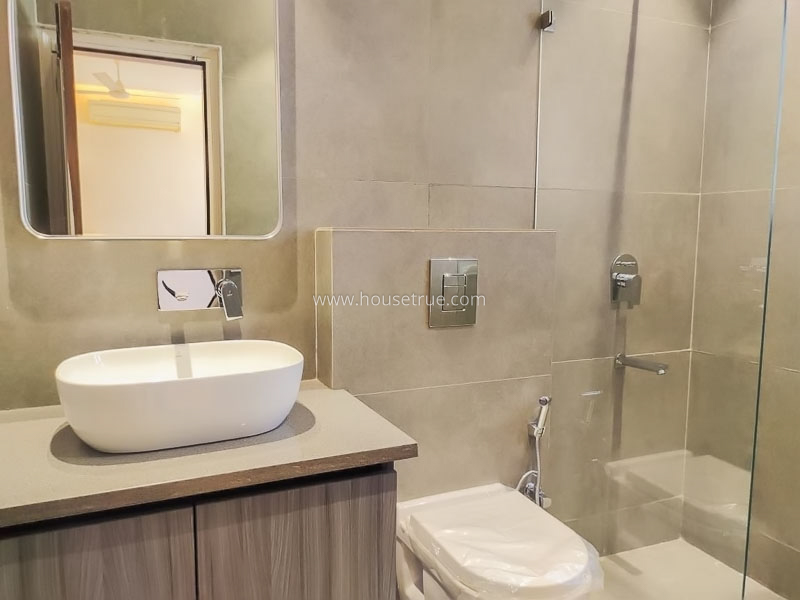4 BHK Flat For Rent in Safdarjung Enclave