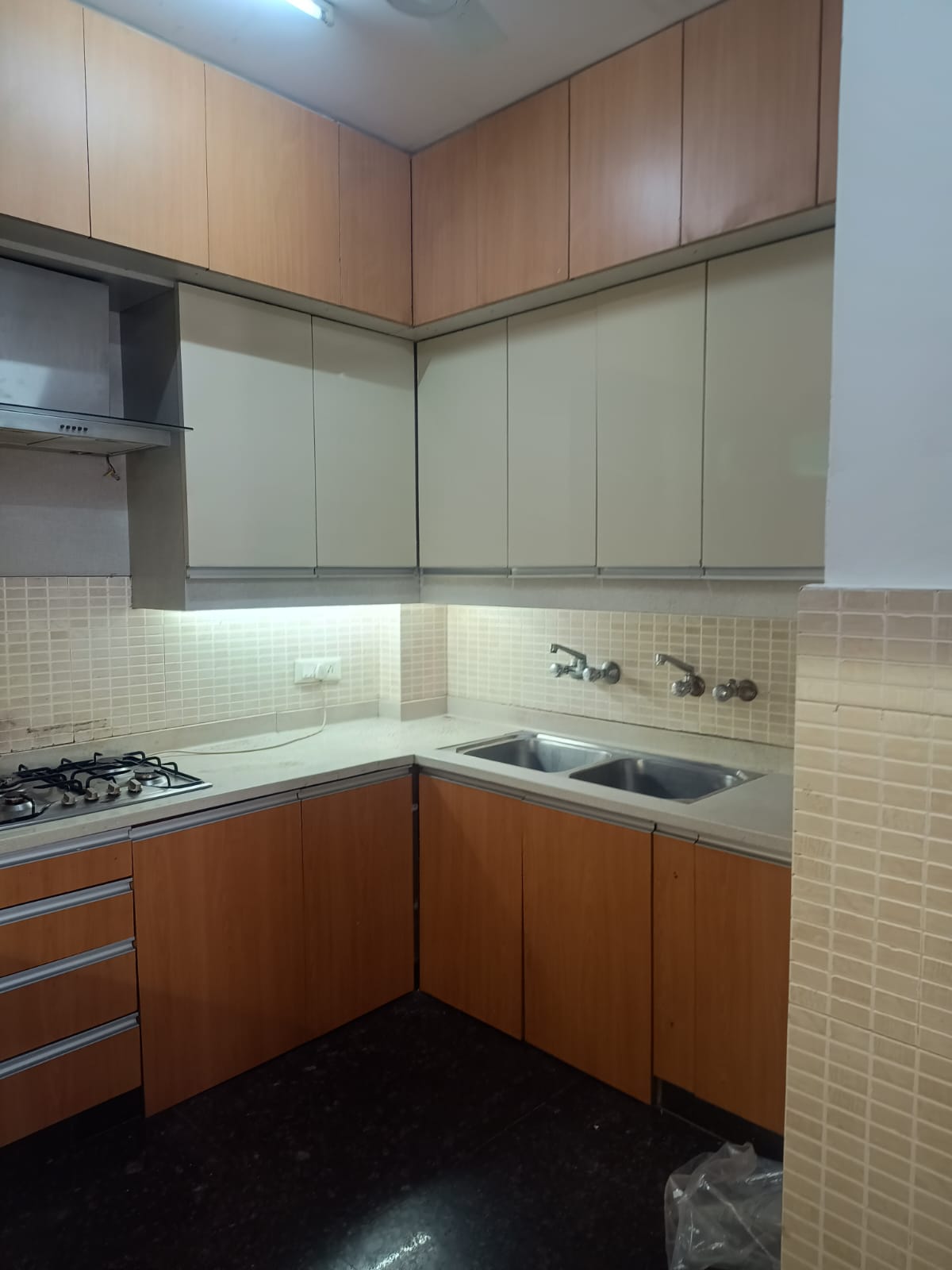 4 BHK Flat For Rent in Gitanjali Enclave