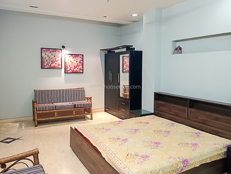 4 BHK Flat For Rent in Greater Kailash Part 1
