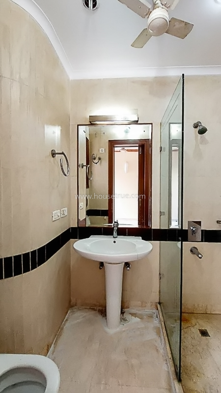 4 BHK Flat For Rent in Anand Niketan