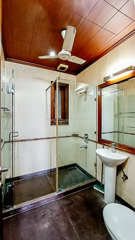 4 BHK Flat For Rent in Anand Niketan