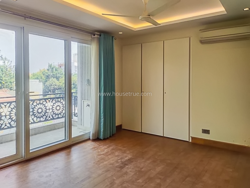 4 BHK Builder Floor For Rent in Green Park Extension
