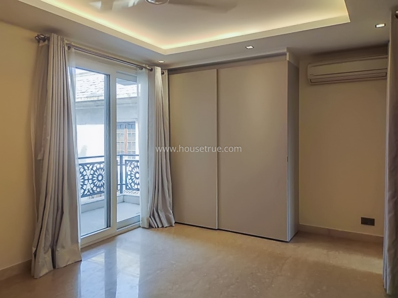 4 BHK Builder Floor For Rent in Green Park Extension