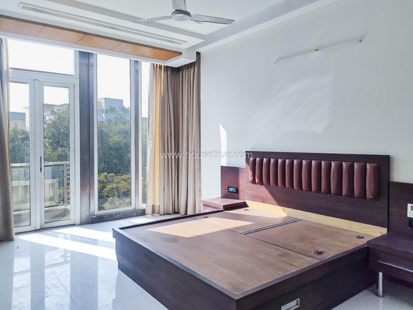 3 BHK Flat For Rent in Vasant Vihar