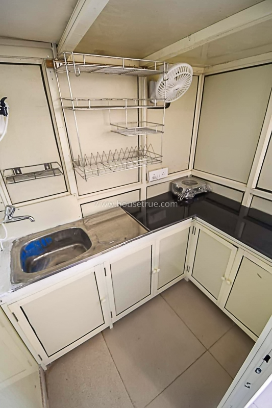 1 BHK Flat For Rent in Defence Colony