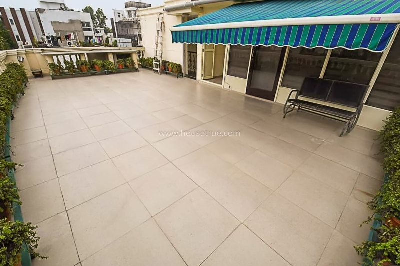 1 BHK Flat For Rent in Defence Colony