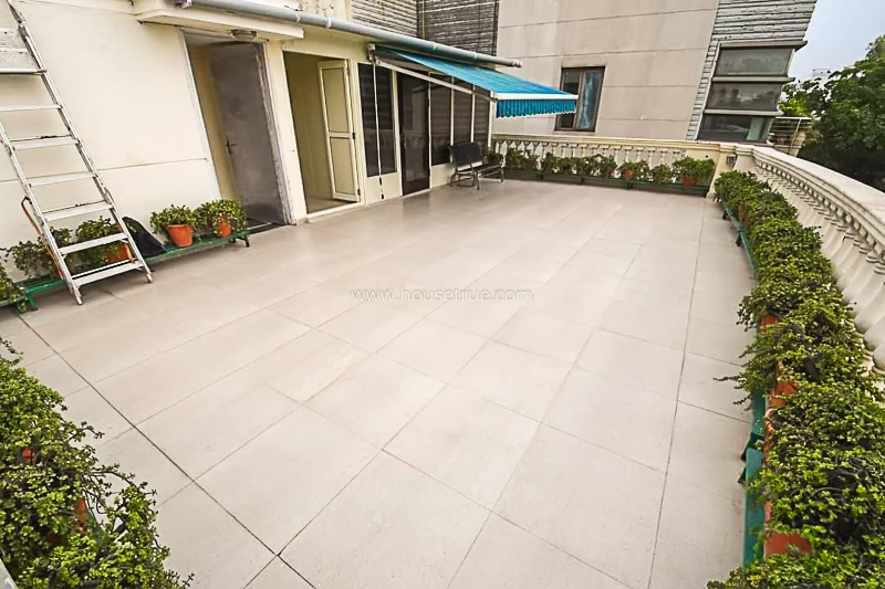 1 BHK Flat For Rent in Defence Colony