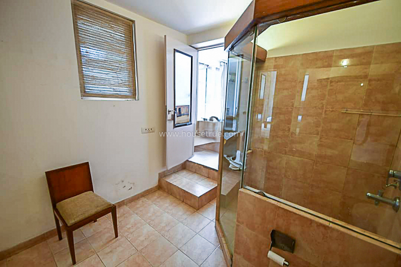 1 BHK Flat For Rent in Jor Bagh