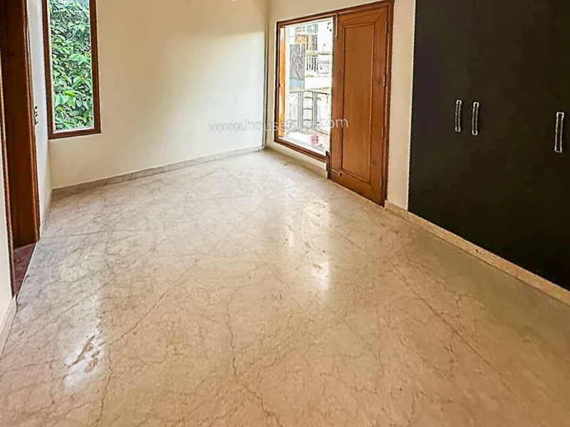 3 BHK Builder Floor For Rent in Nizamuddin East