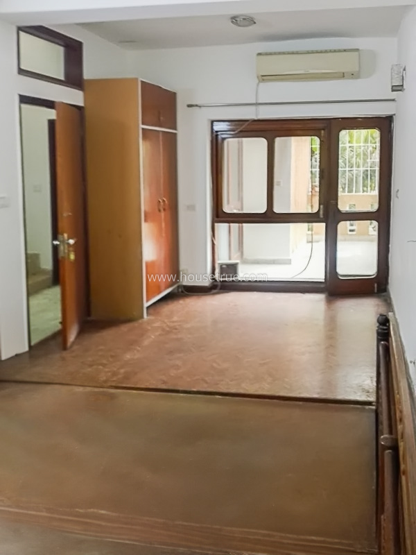 4 BHK House For Rent in Panchsheel Park