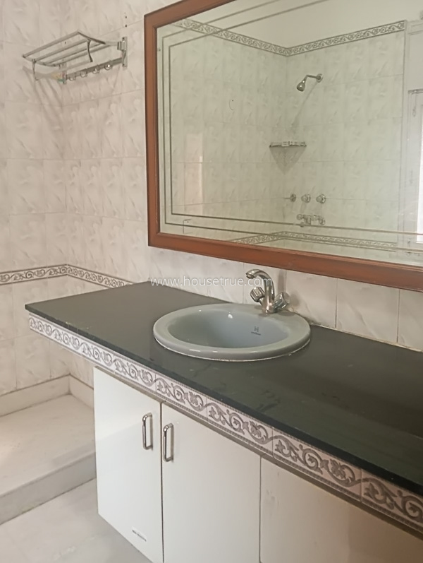 3 BHK Flat For Rent in Greater Kailash Part 2