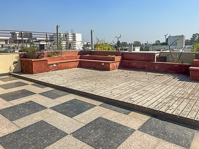4 BHK Builder Floor For Rent in Vasant Vihar