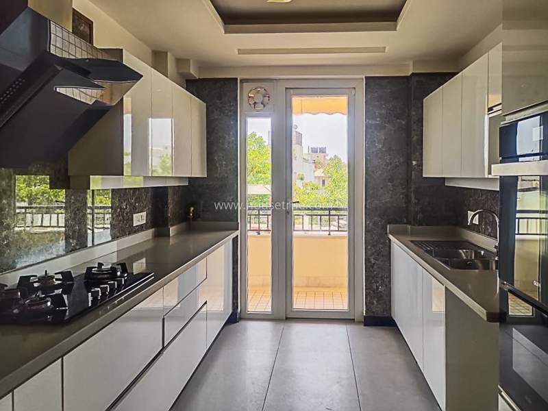 4 BHK Builder Floor For Rent in Vasant Vihar