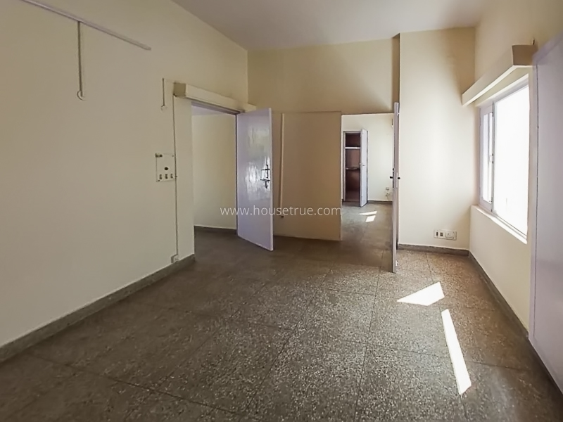 1 BHK Flat For Rent in Defence Colony