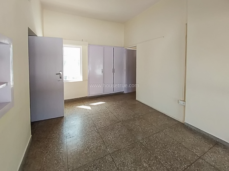 1 BHK Flat For Rent in Defence Colony