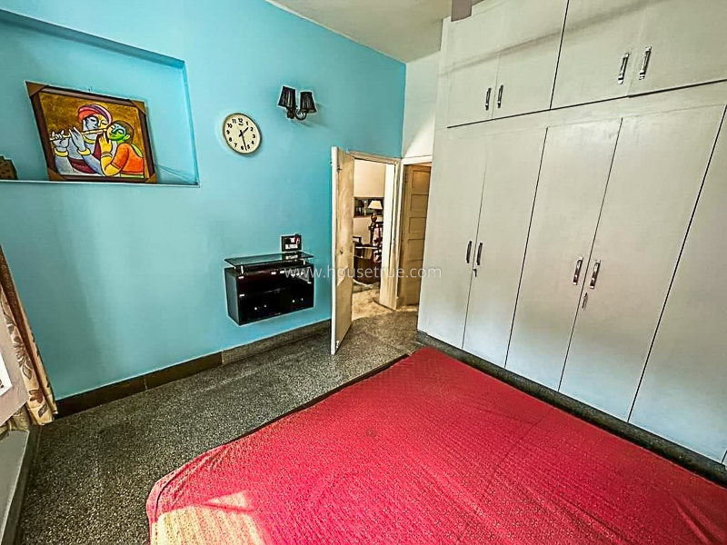 2 BHK Flat For Rent in Hauz Khas