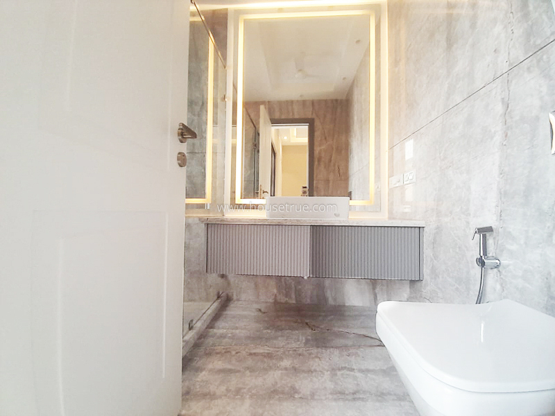 4 BHK Builder Floor For Rent in Vasant Vihar