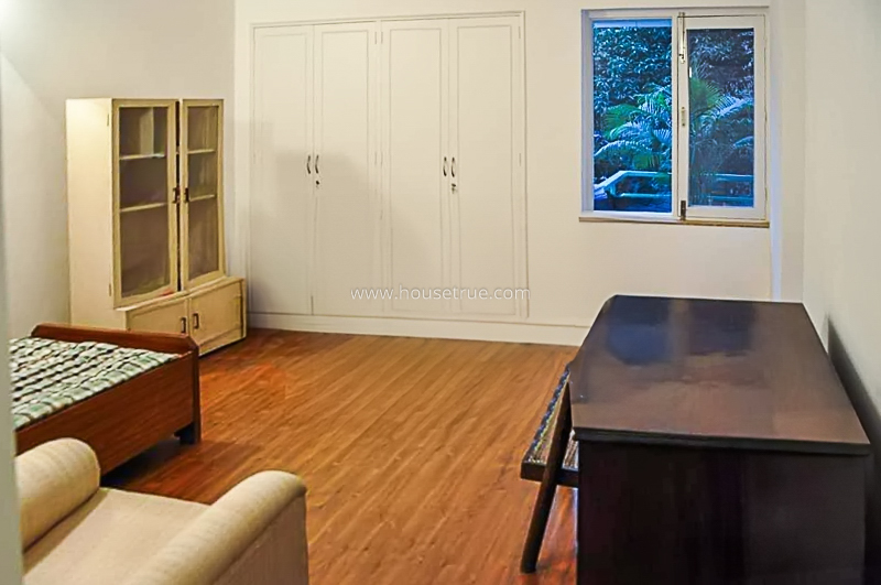 2 BHK Flat For Rent in Jangpura Extension