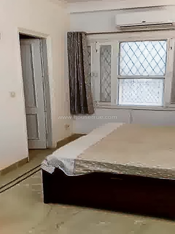 3 BHK Builder Floor For Rent in Safdarjung Enclave