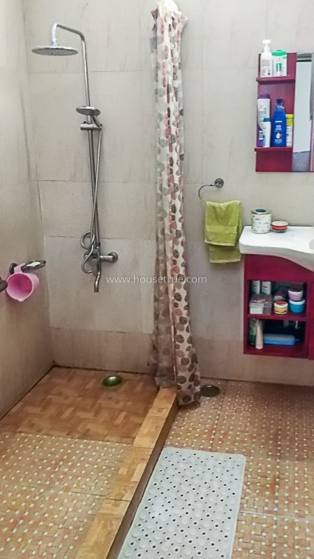 11 BHK House For Sale in Maharani Bagh