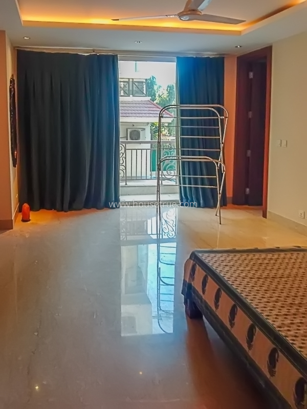 4 BHK Duplex For Rent in Shanti Niketan