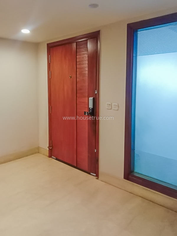 4 BHK Duplex For Rent in Shanti Niketan