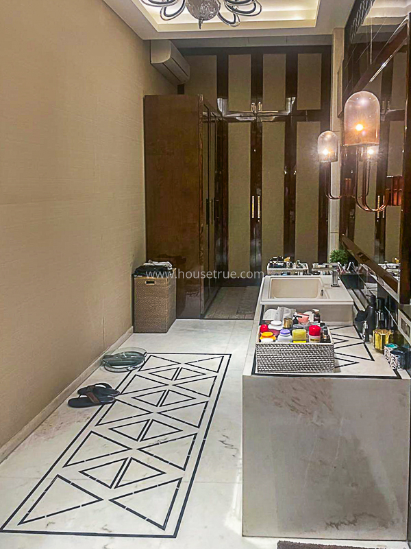 4 BHK Duplex For Rent in Vasant Vihar