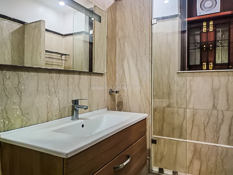 4 BHK Flat For Rent in Vasant Vihar