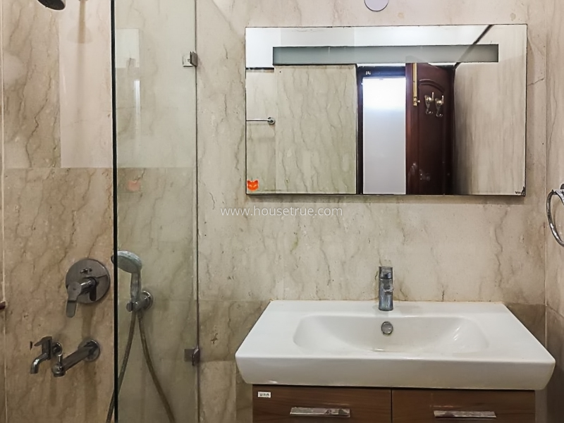 4 BHK Flat For Rent in Vasant Vihar