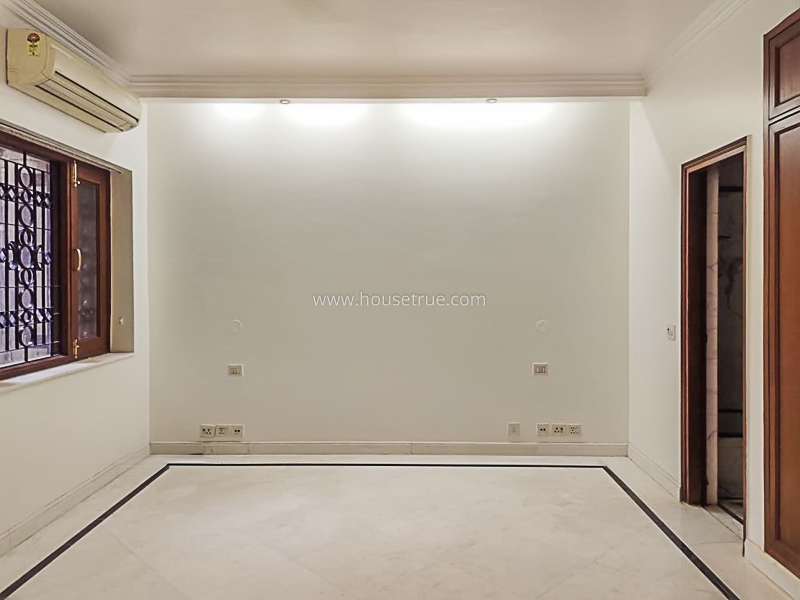 4 BHK Flat For Rent in Vasant Vihar