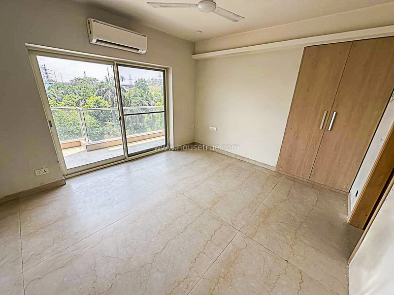 2 BHK Flat For Rent in Nizamuddin East