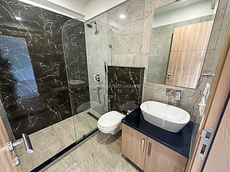 2 BHK Flat For Rent in Nizamuddin East
