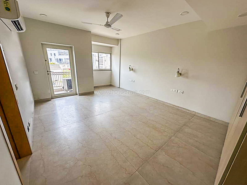 2 BHK Flat For Rent in Nizamuddin East