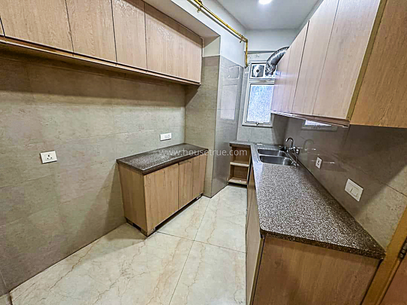 2 BHK Flat For Rent in Nizamuddin East