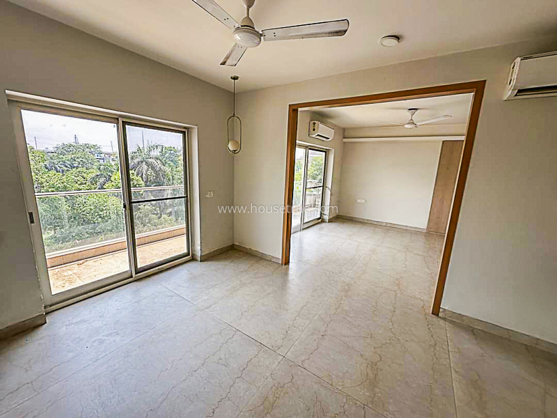 2 BHK Flat For Rent in Nizamuddin East