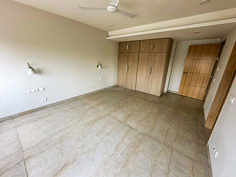 2 BHK Flat For Rent in Nizamuddin East