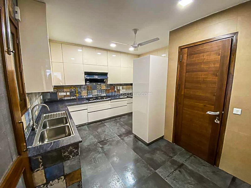 3 BHK Builder Floor For Rent in Defence Colony
