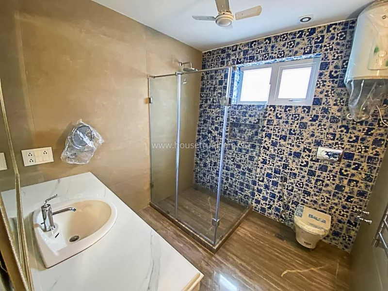 3 BHK Builder Floor For Rent in Defence Colony