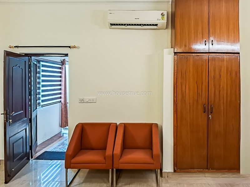 2 BHK Flat For Rent in Defence Colony