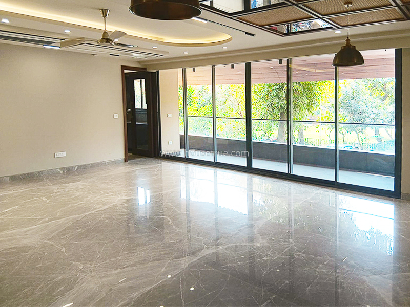 5 BHK Triplex Property For Rent in Jor Bagh