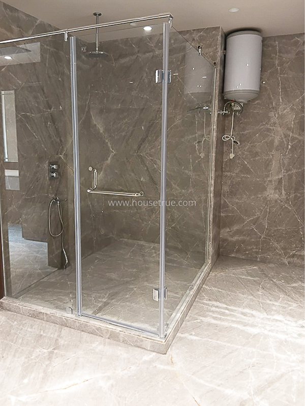 5 BHK Triplex Property For Rent in Jor Bagh