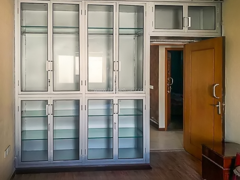 3 BHK Flat For Rent in Vasant Vihar