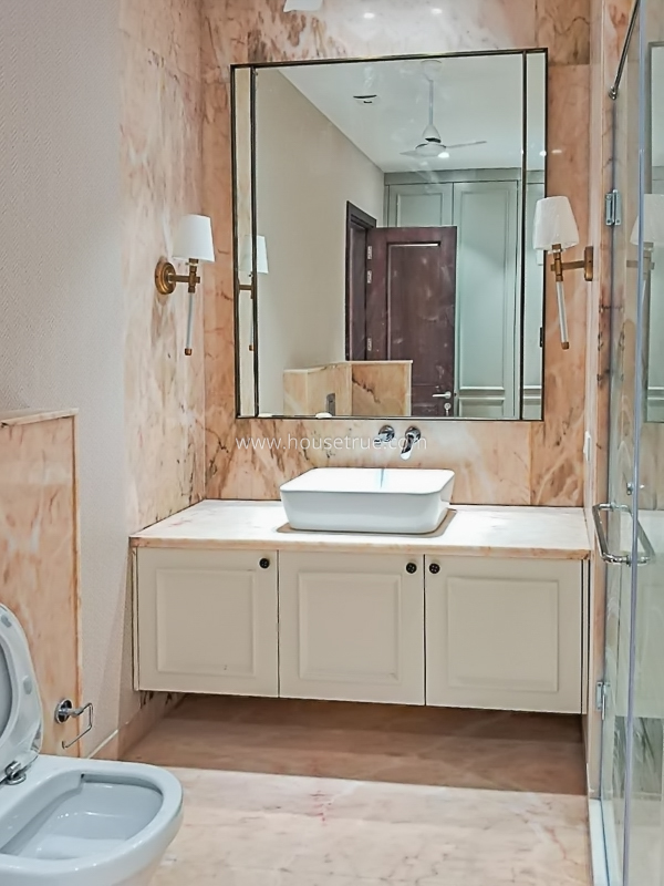 4 BHK Builder Floor For Rent in Defence Colony