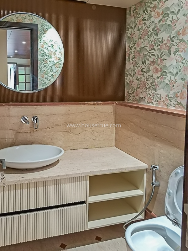 4 BHK Builder Floor For Rent in Defence Colony