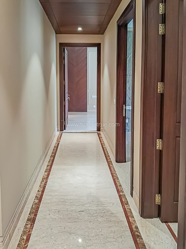 4 BHK Builder Floor For Rent in Defence Colony